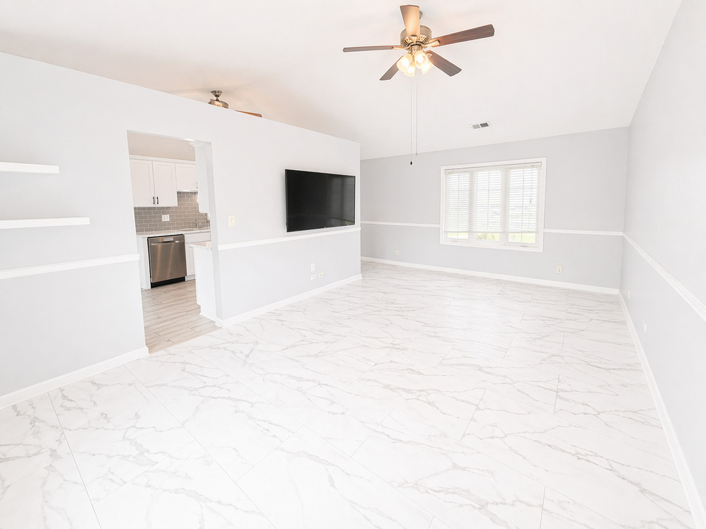 828 Huron Court - Photo 3