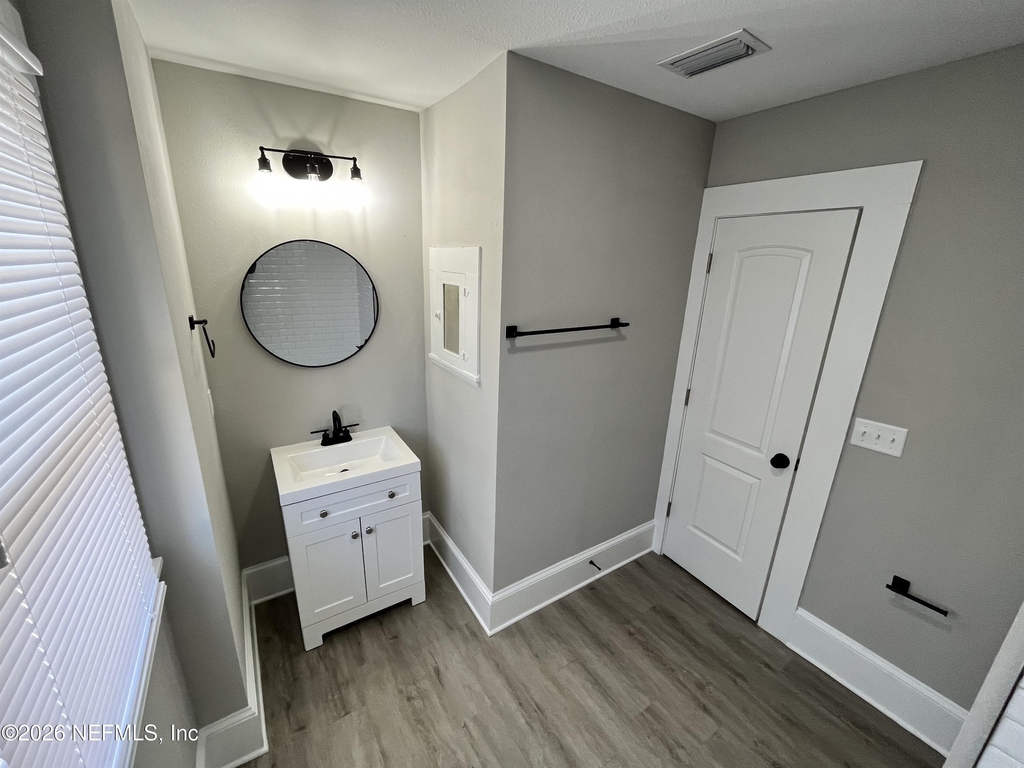 2105 Gilmore Street - Photo 7