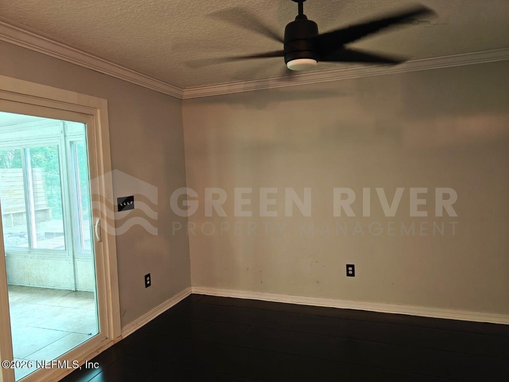 1549 Sonoma Court - Photo 29