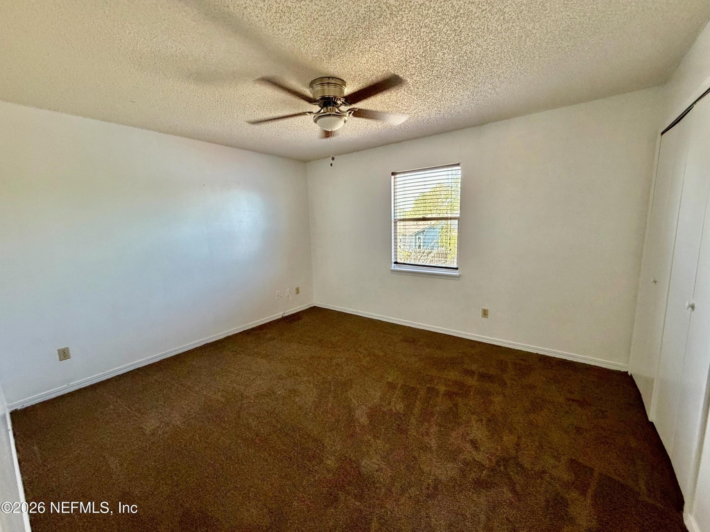 11548 Willet Court N - Photo 4