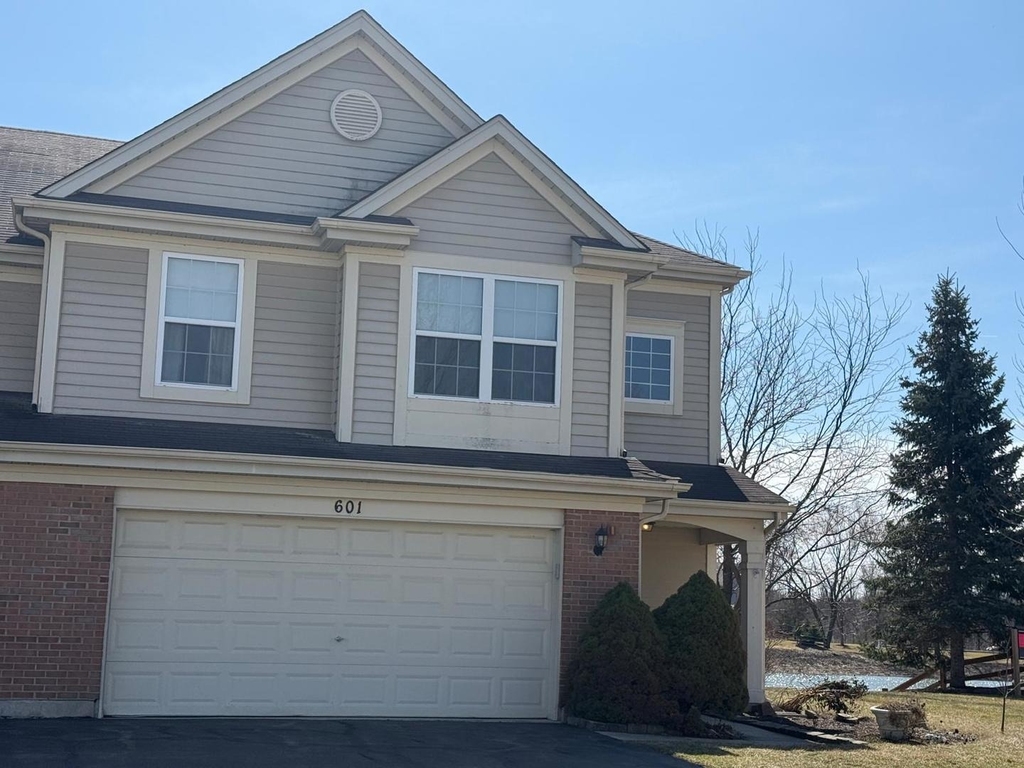 601 Blue Springs Drive - Photo 0