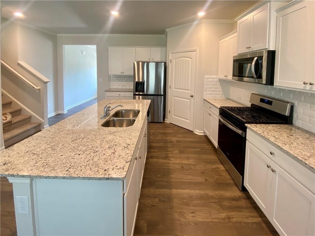 154 Berkeley Trace - Photo 4