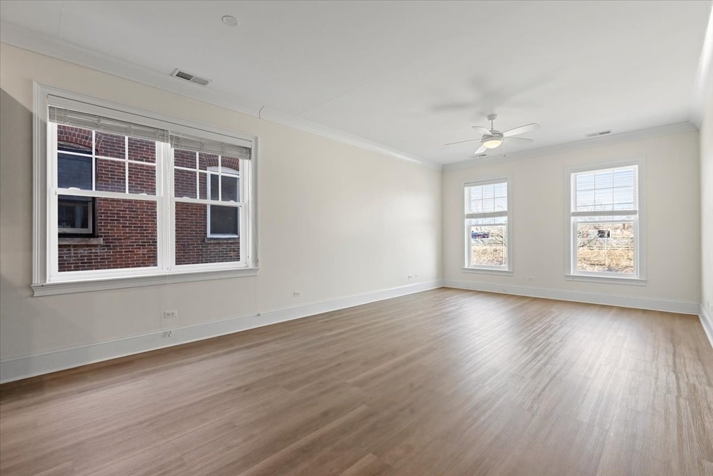 2500 Green Bay Road - Photo 8
