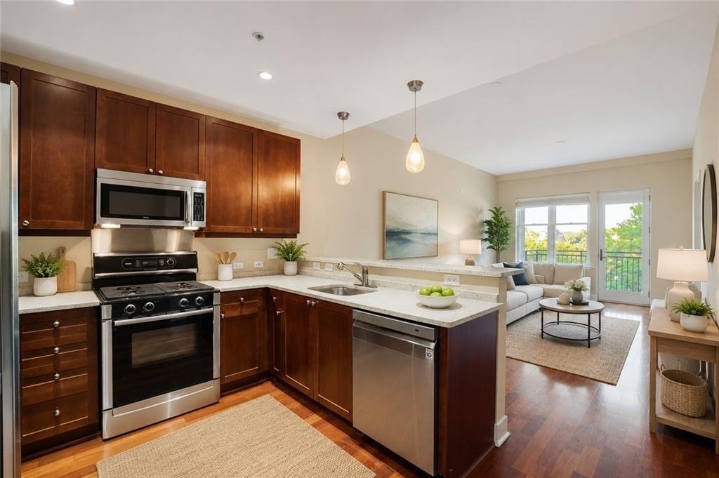 201 W Ponce De Leon Avenue - Photo 3