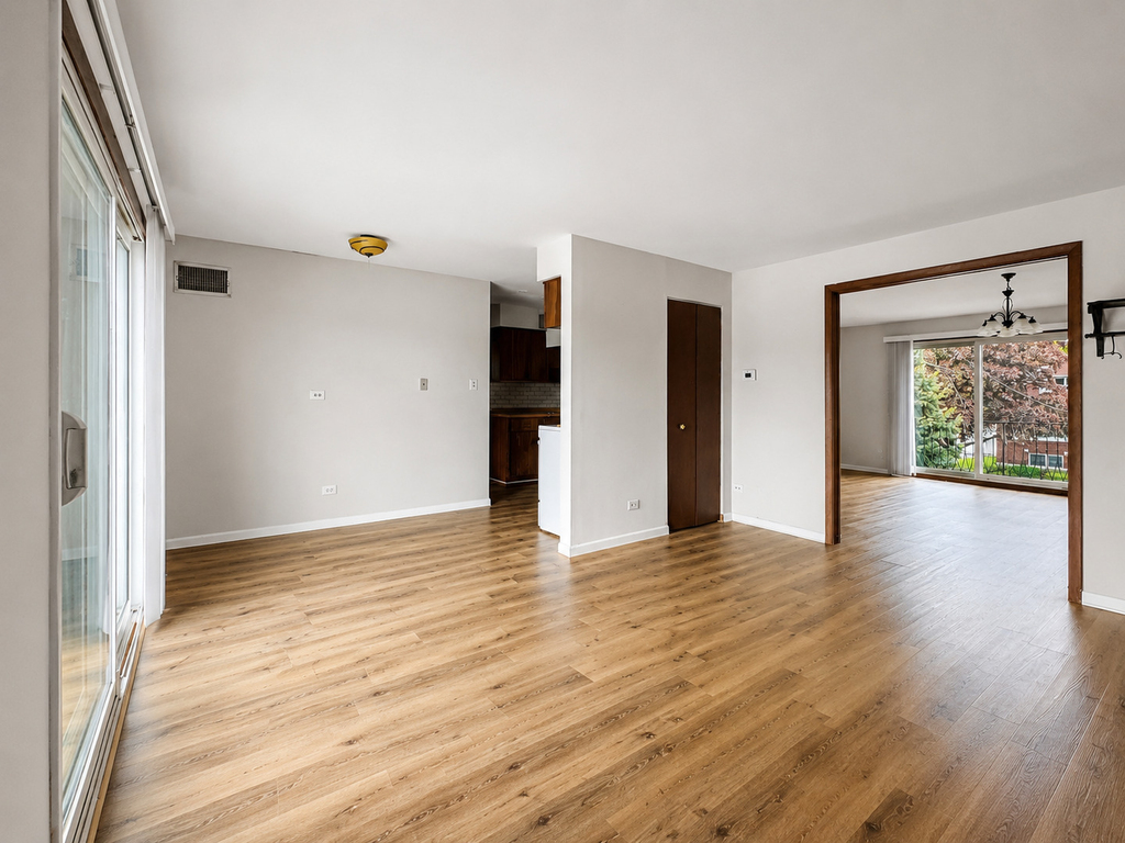 7915 S 84th Avenue - Photo 10