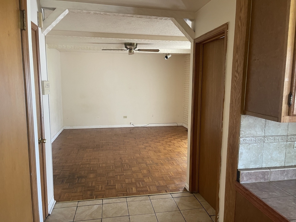 1802 W Willow Lane - Photo 5