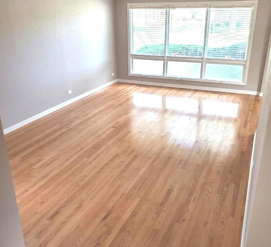 2140 Eastview Drive - Photo 4