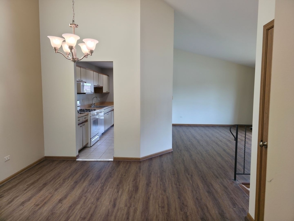 9234 Windsor Parkway - Photo 4