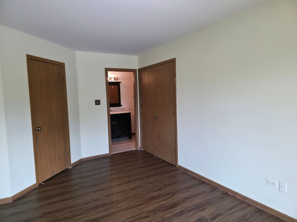 9234 Windsor Parkway - Photo 9