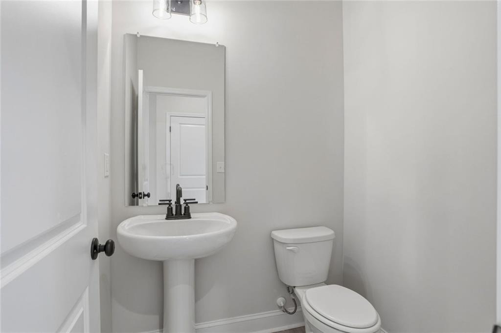 142 Henley Street - Photo 4