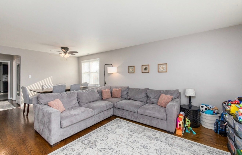8735 N Wisner Street - Photo 4