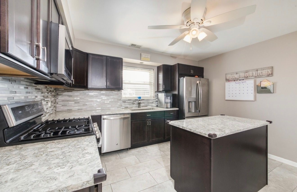 8735 N Wisner Street - Photo 7