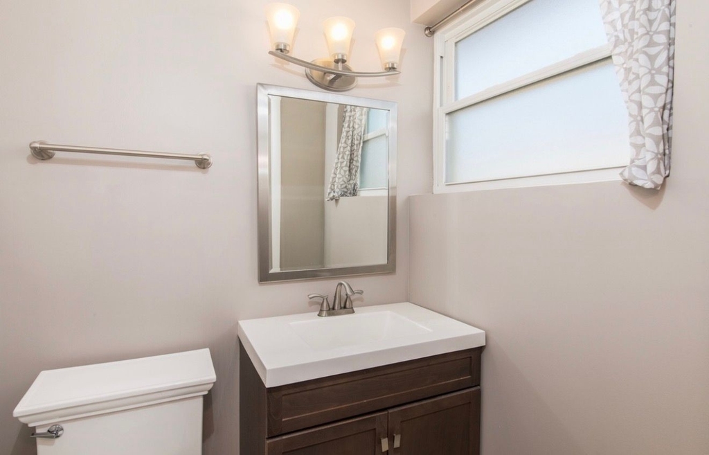 8735 N Wisner Street - Photo 12
