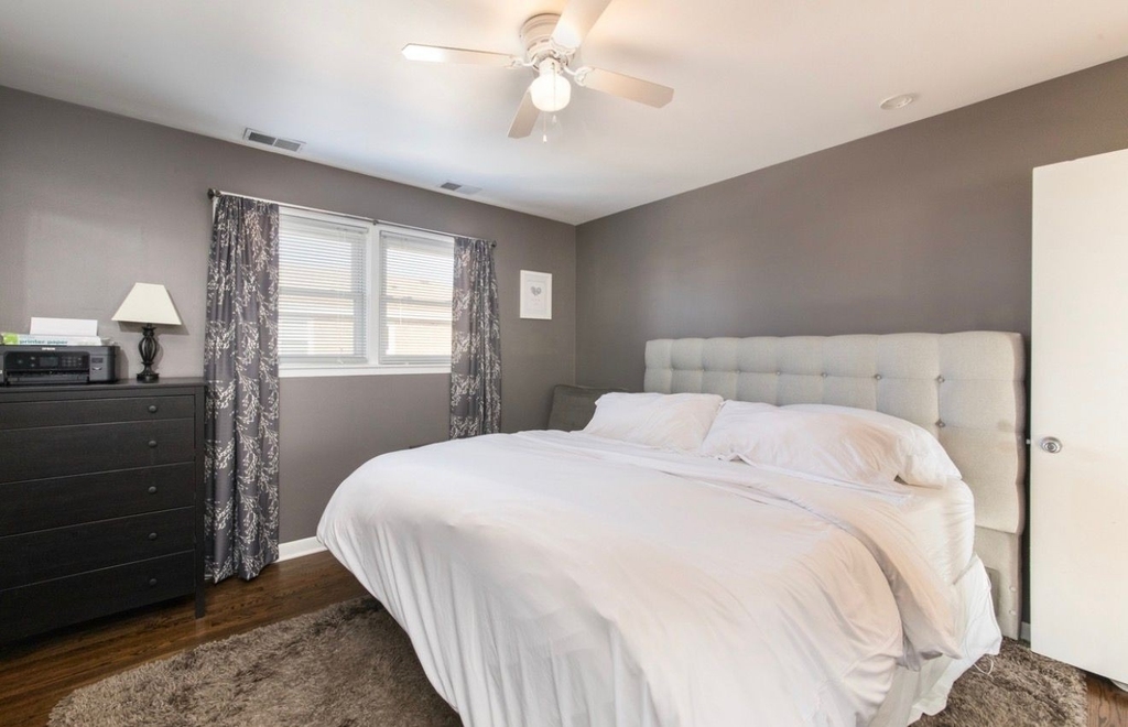 8735 N Wisner Street - Photo 9