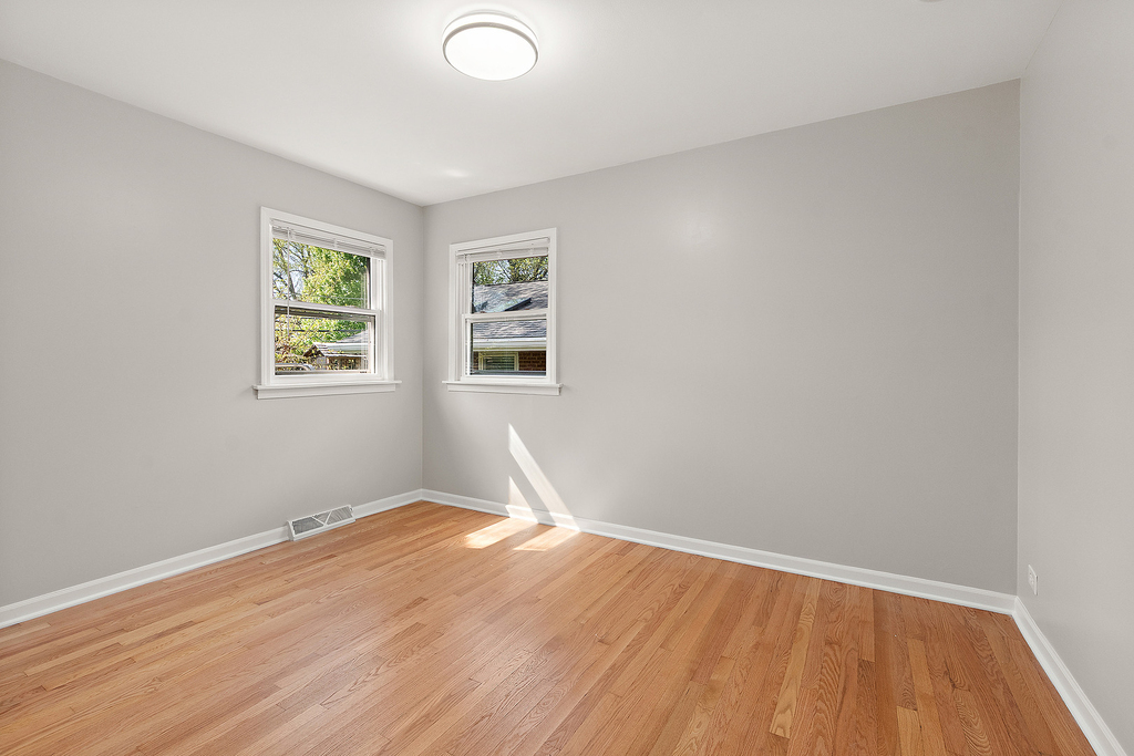 11920 S 74th Avenue - Photo 15