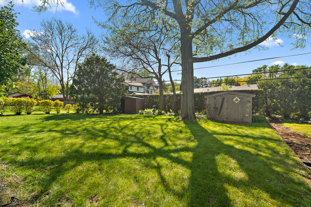 11920 S 74th Avenue - Photo 23
