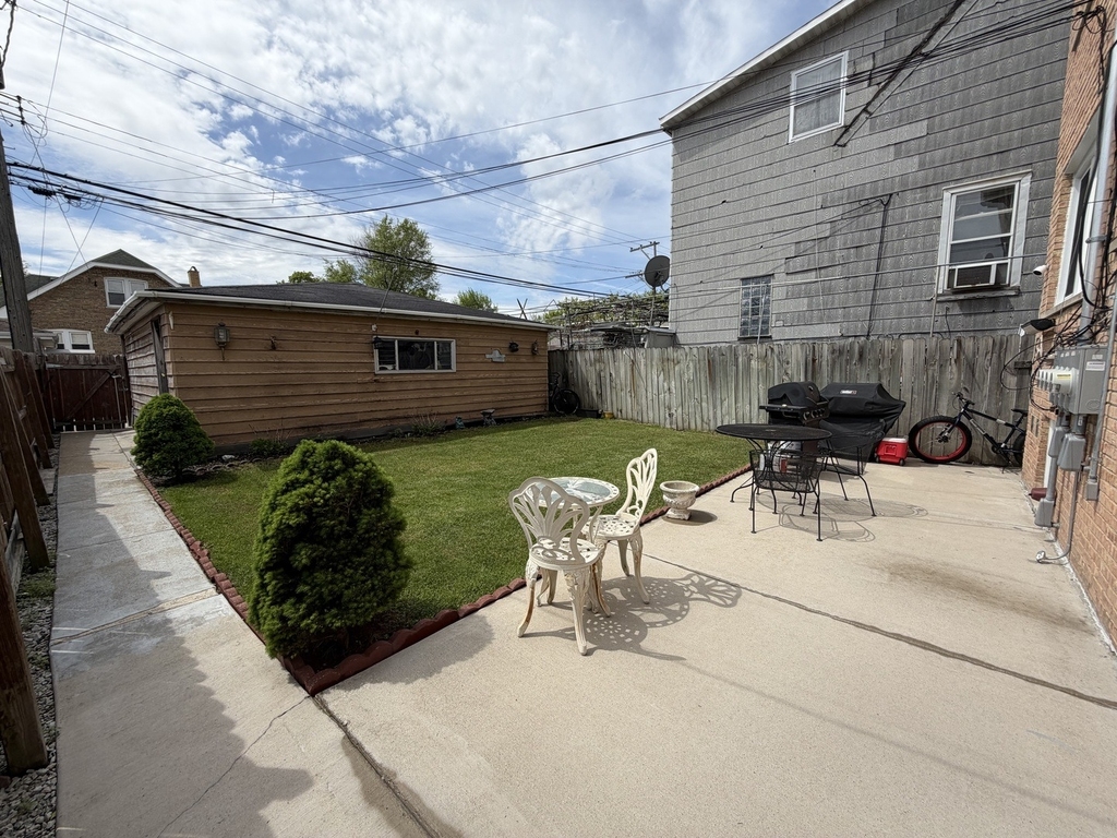 6031 W Addison Street - Photo 10
