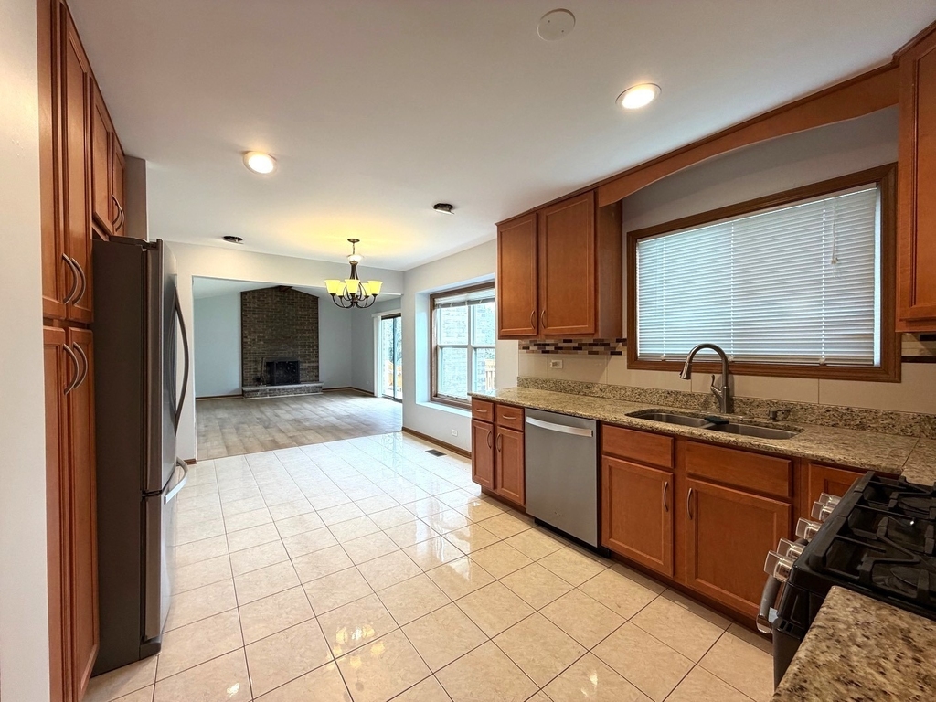 1724 Hall Place - Photo 6
