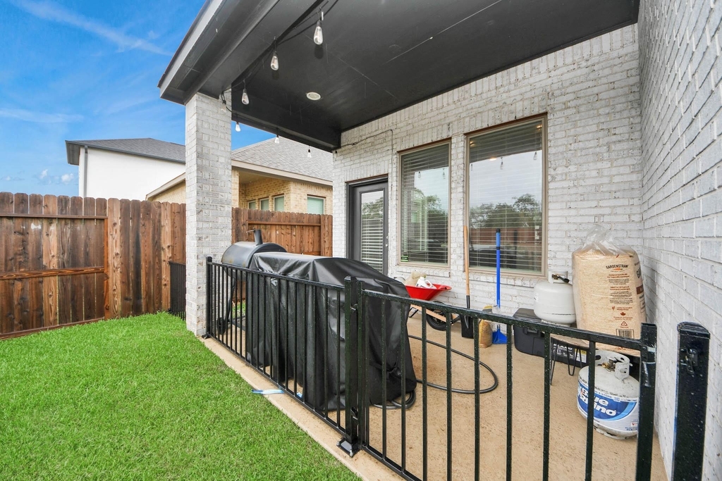 4219 Colony Lane - Photo 33