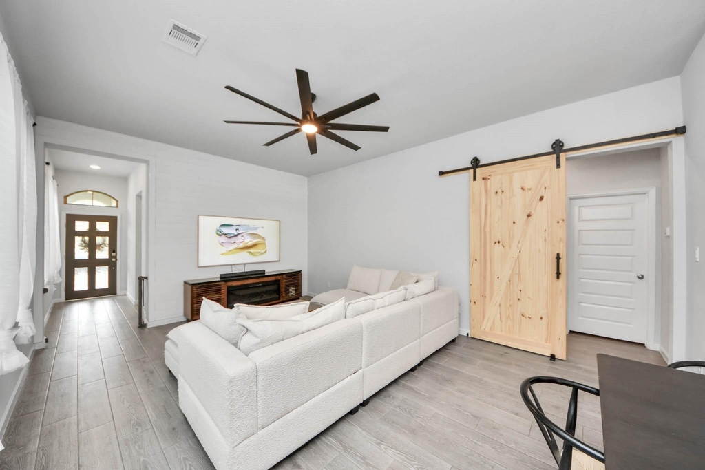 4219 Colony Lane - Photo 6