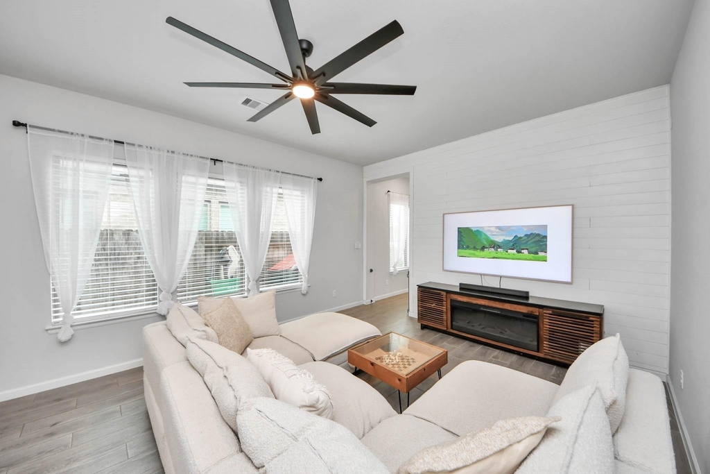 4219 Colony Lane - Photo 9