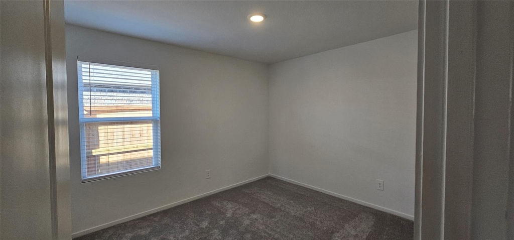 722 Falling Cave Drive - Photo 10