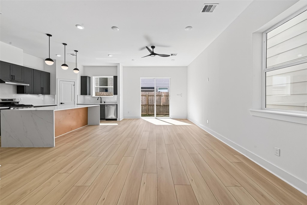 971 Highland Light Lane - Photo 3