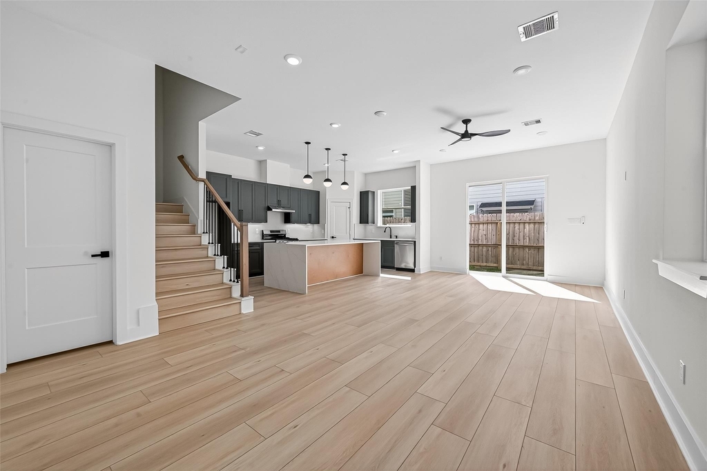 971 Highland Light Lane - Photo 2
