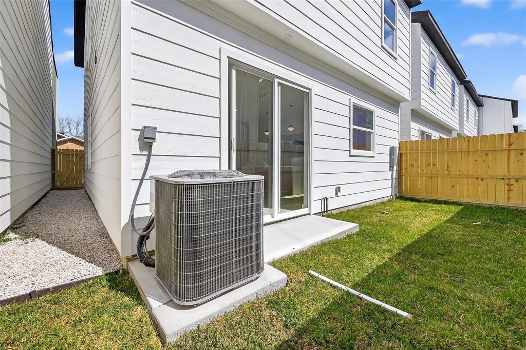 971 Highland Light Lane - Photo 36
