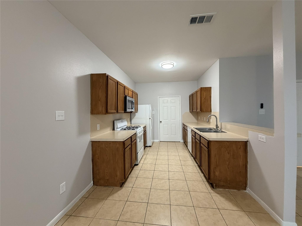 6407 Waldron Drive - Photo 4