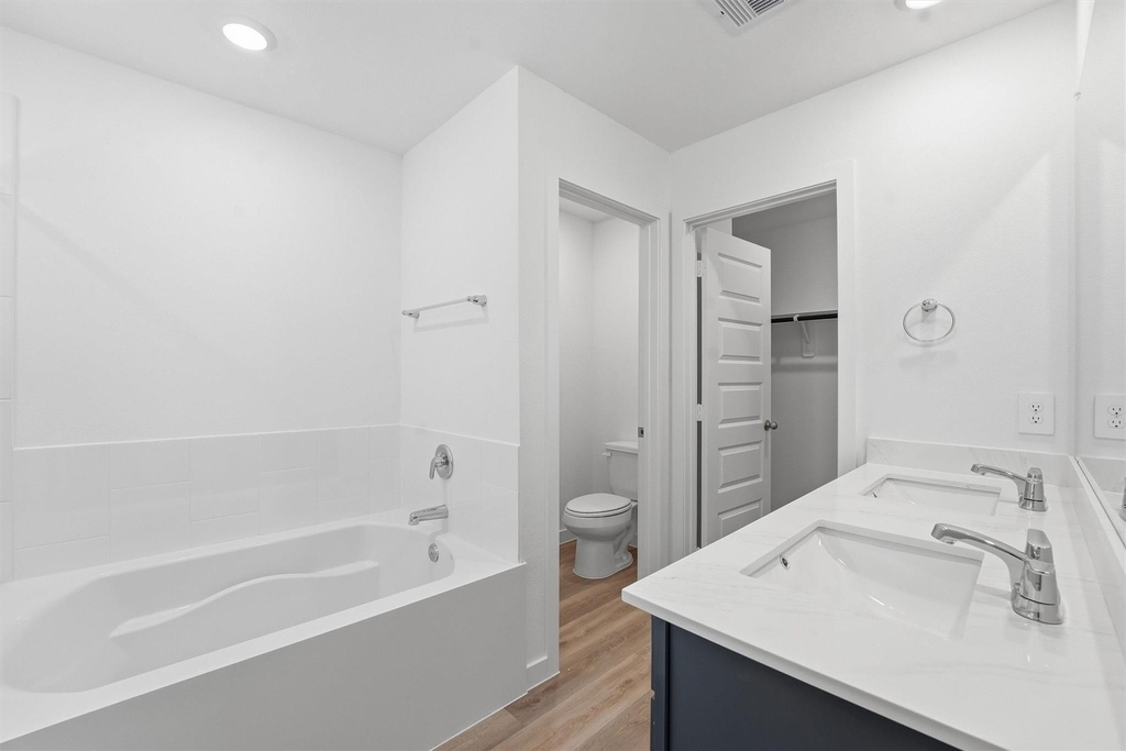963 Mansfield Street - Photo 5