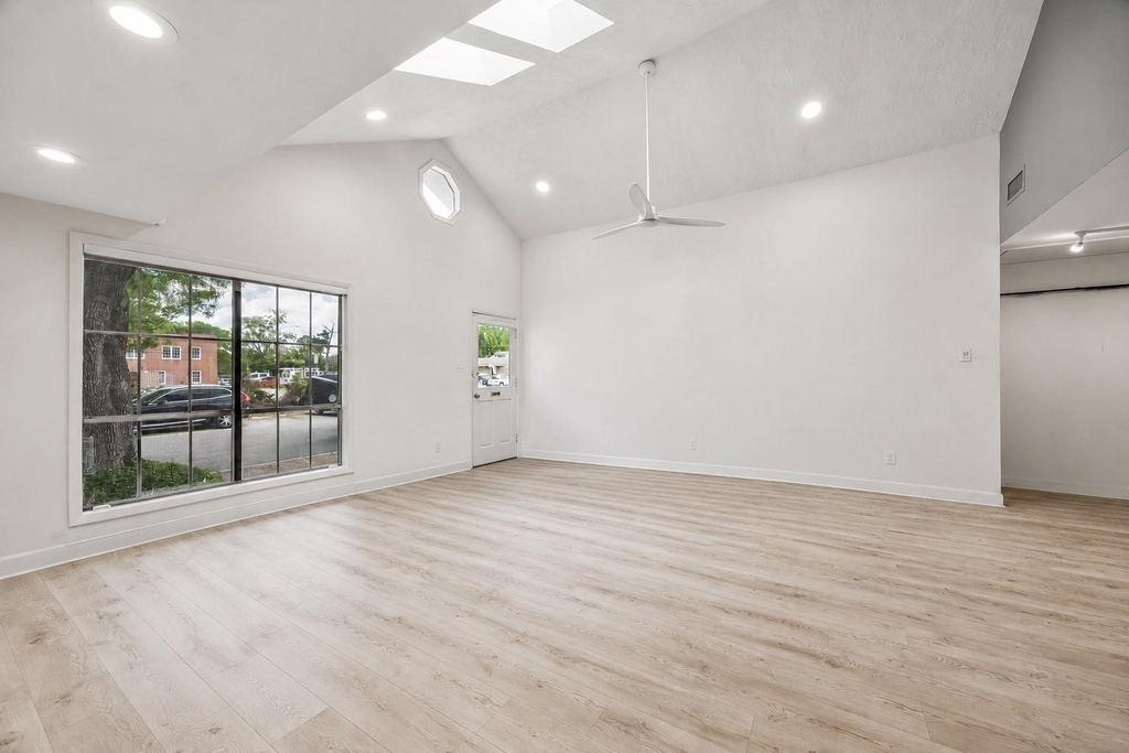 905 Harvard Street - Photo 6