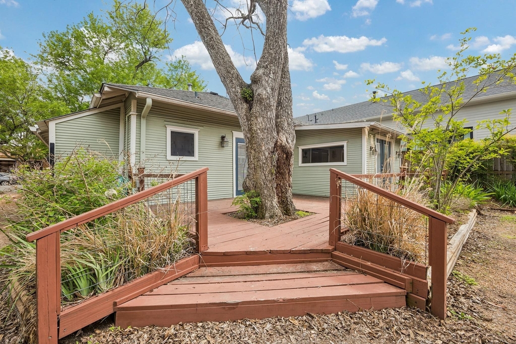 905 Harvard Street - Photo 3