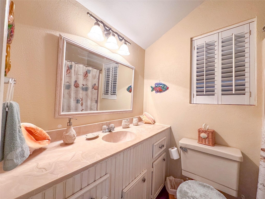 1031 Redfish Street - Photo 18