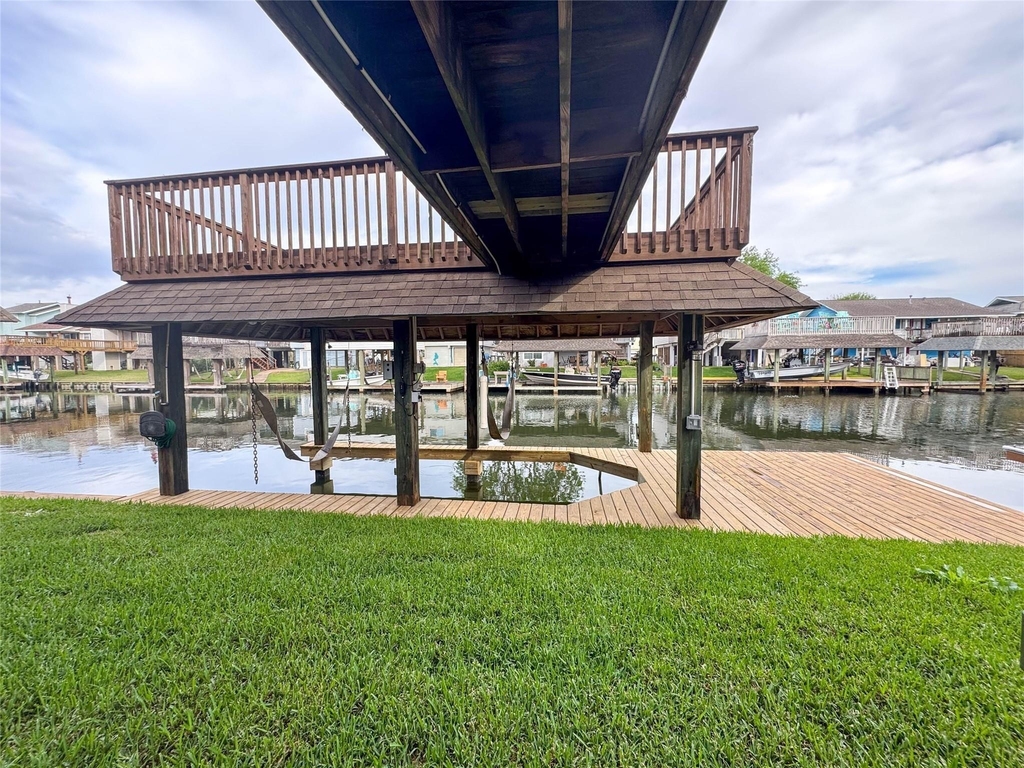 1031 Redfish Street - Photo 1
