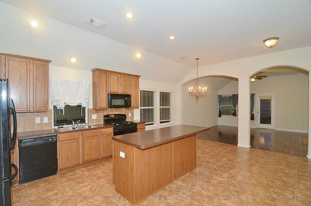 11306 Overland Trail Drive - Photo 5