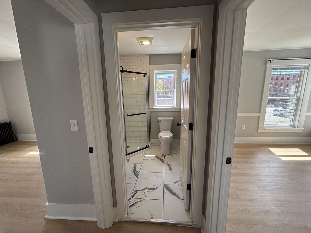 162 Front - Photo 4
