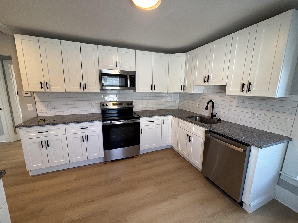 162 Front - Photo 9