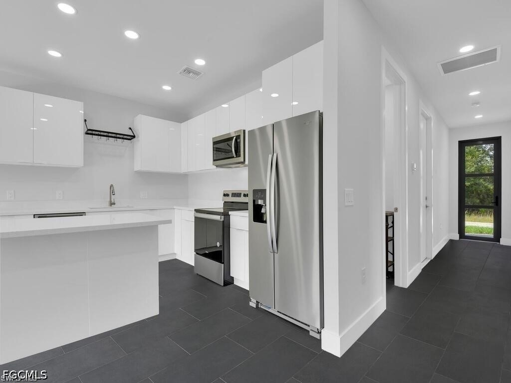 4550 29th Street Sw - Photo 3