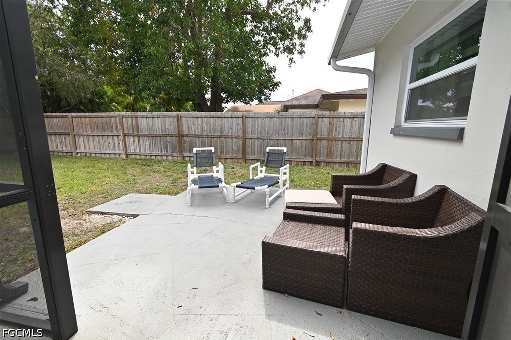 206 Cape Coral Parkway W - Photo 12