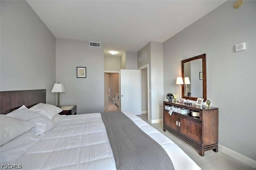 3000 Oasis Grand Boulevard - Photo 12