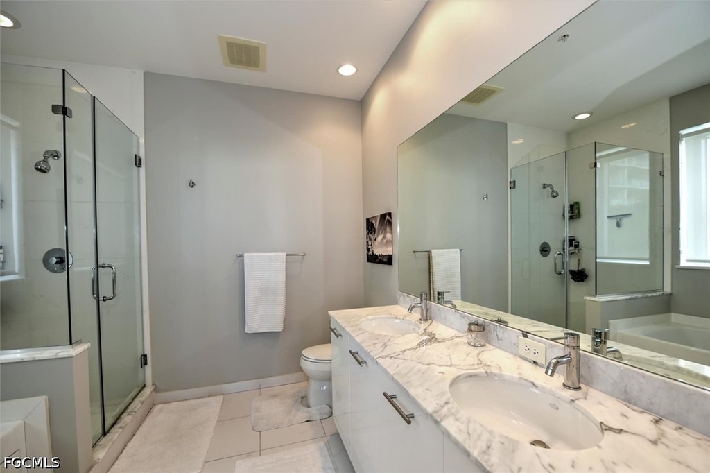 3000 Oasis Grand Boulevard - Photo 13