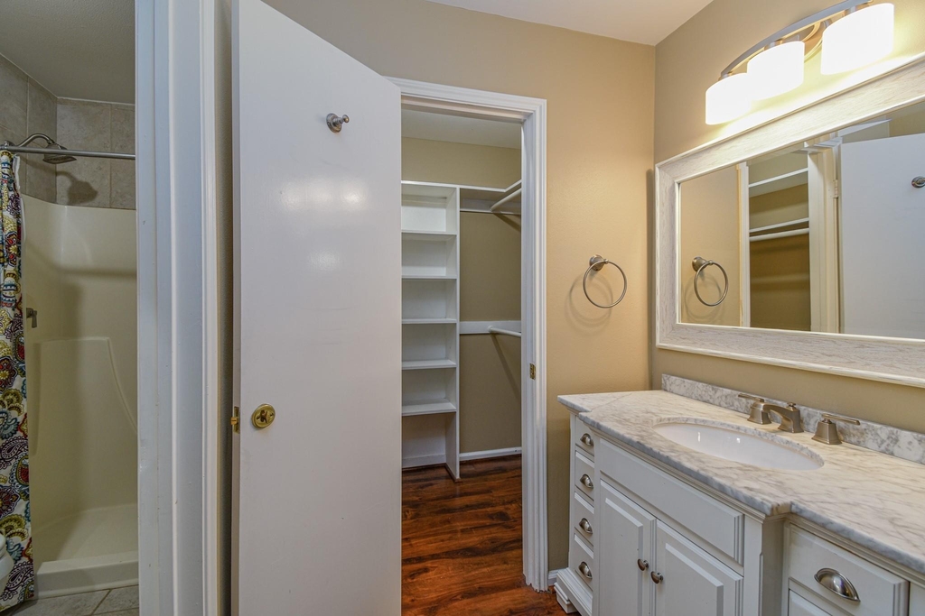 10502 Hammerly Boulevard - Photo 13