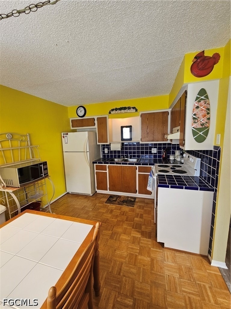 6777 Winkler Road - Photo 9