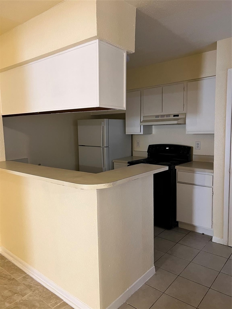 9000 Bissonnet Street - Photo 9