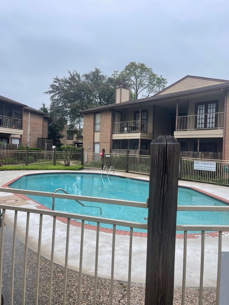 9000 Bissonnet Street - Photo 3