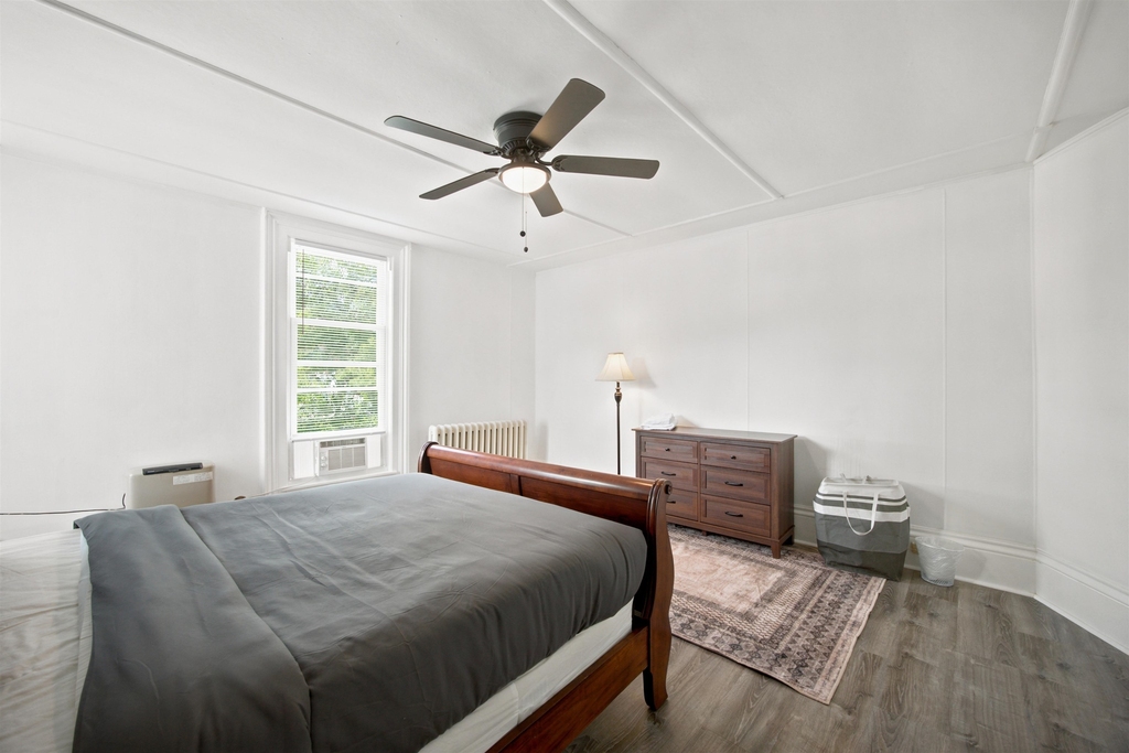 166 Main - Photo 9