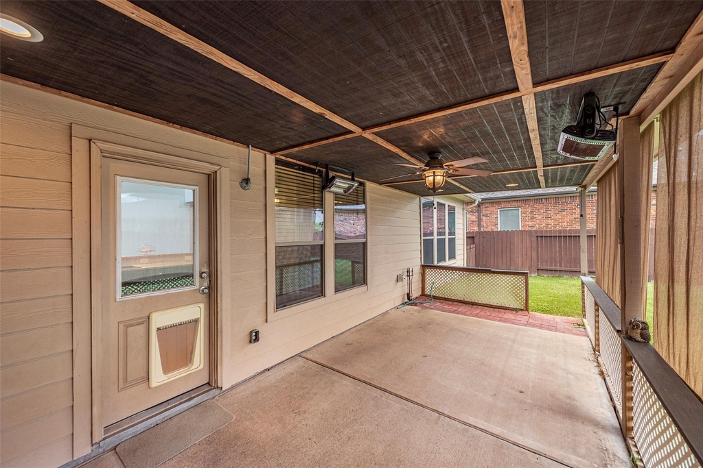 106 Crown Point Court - Photo 20