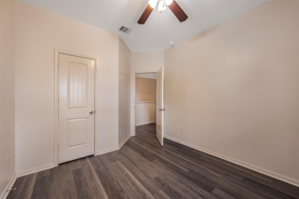 106 Crown Point Court - Photo 19