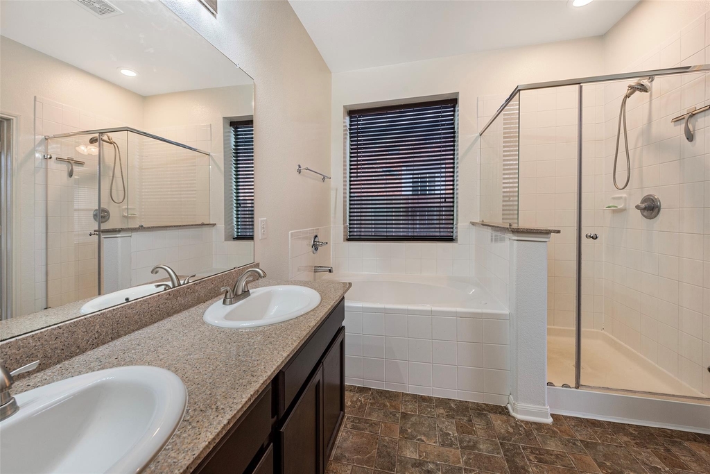106 Crown Point Court - Photo 13